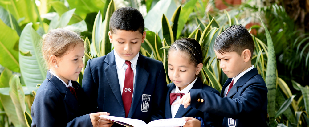 Colegio Mayor Alférez Real Colegio Mayor Alférez Real